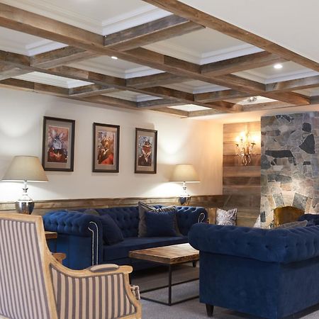 Obiekt Hotelarski Patron Varşova Dış mekan fotoğraf