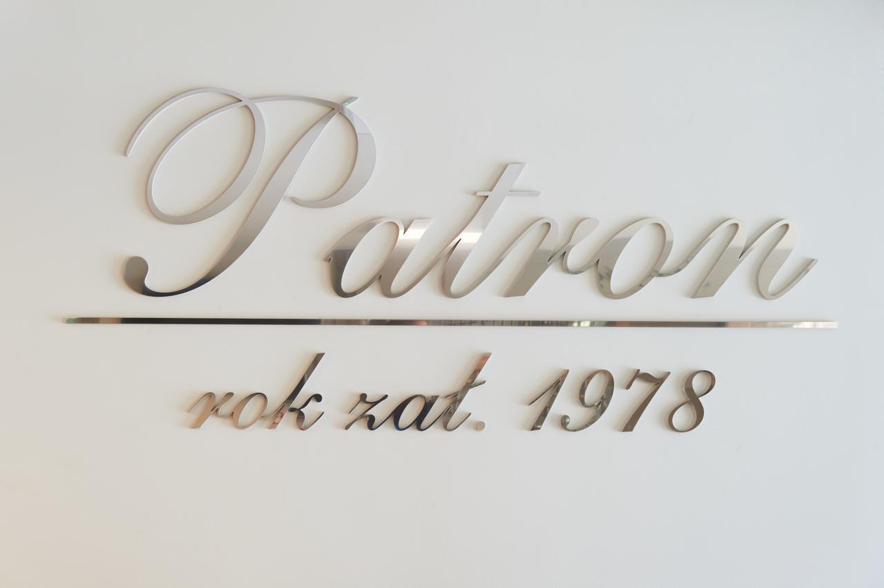Obiekt Hotelarski Patron Varşova Dış mekan fotoğraf