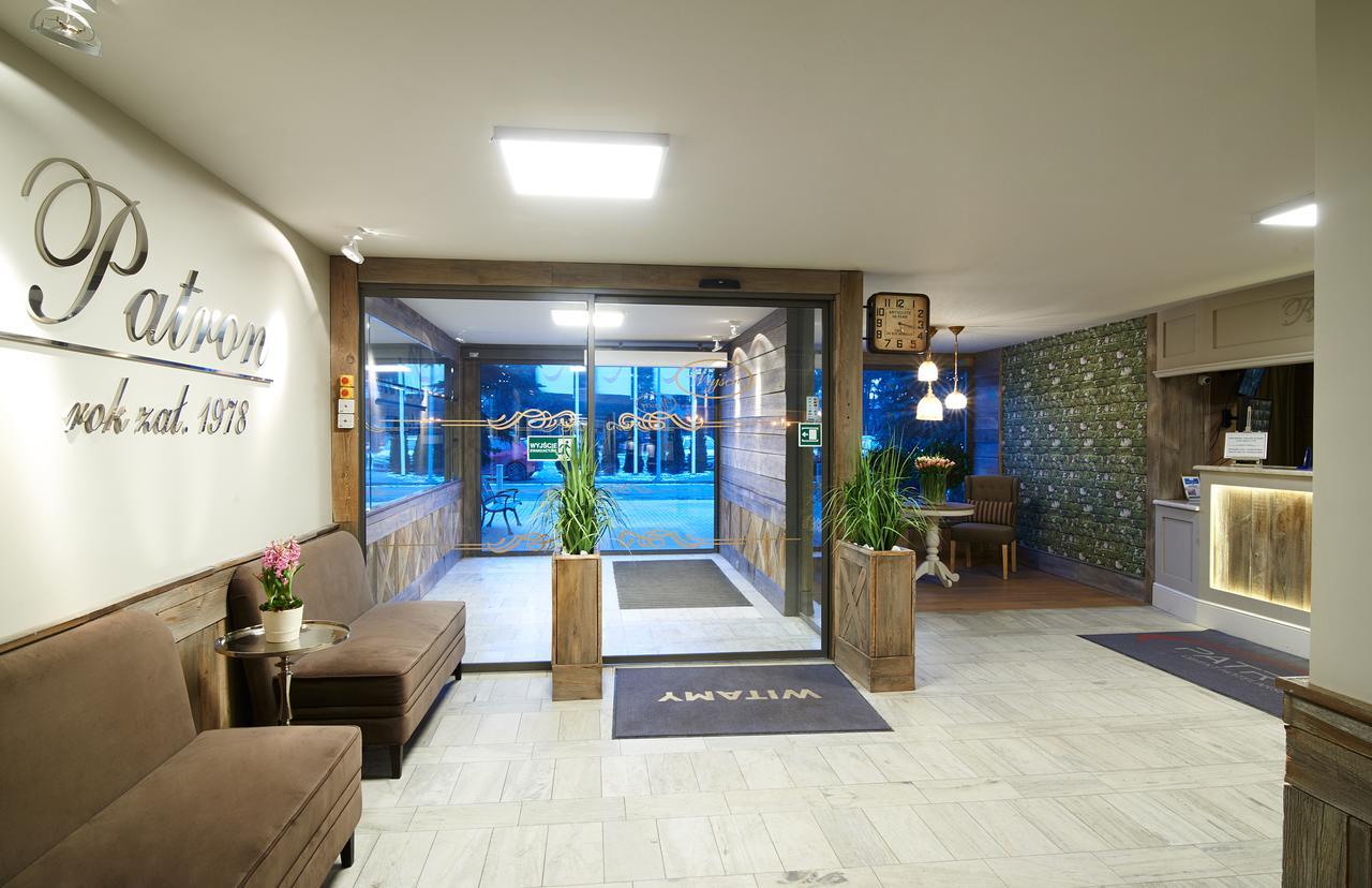 Obiekt Hotelarski Patron Varşova Dış mekan fotoğraf